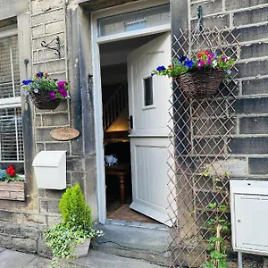 Holiday home Cobbles Cottage,, Honley